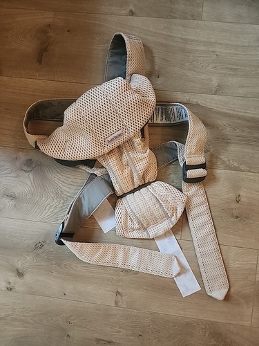 Baby bjorn carrier - baby,