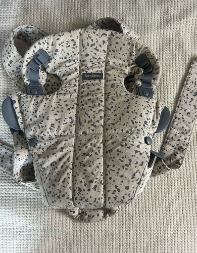 Baby bjorn carrier - baby,